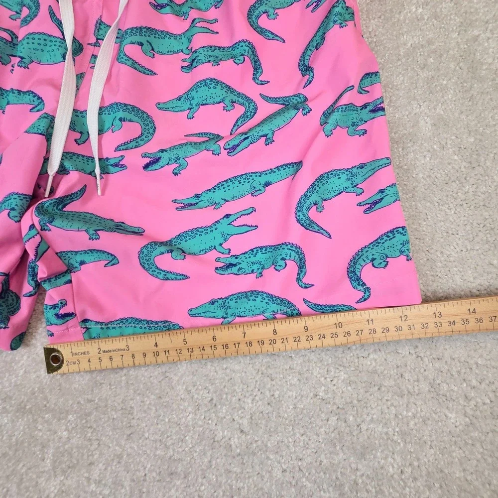 Chubbies Mens XL Pink Crocodile Print Swim Trunks 7 Inch Inseam Mesh Lined FA23